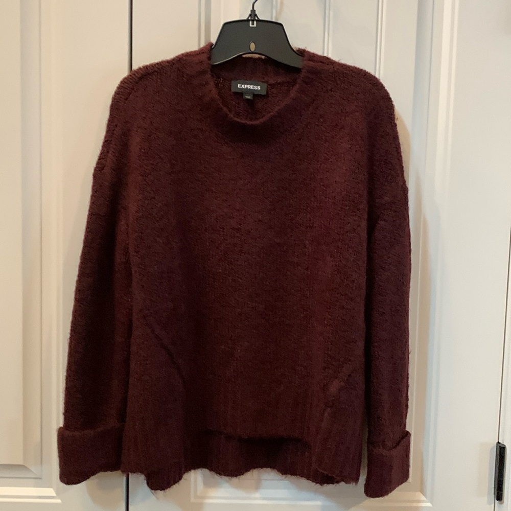 EXPRESS Aubergine Burgundy Crew neck Sweater XS